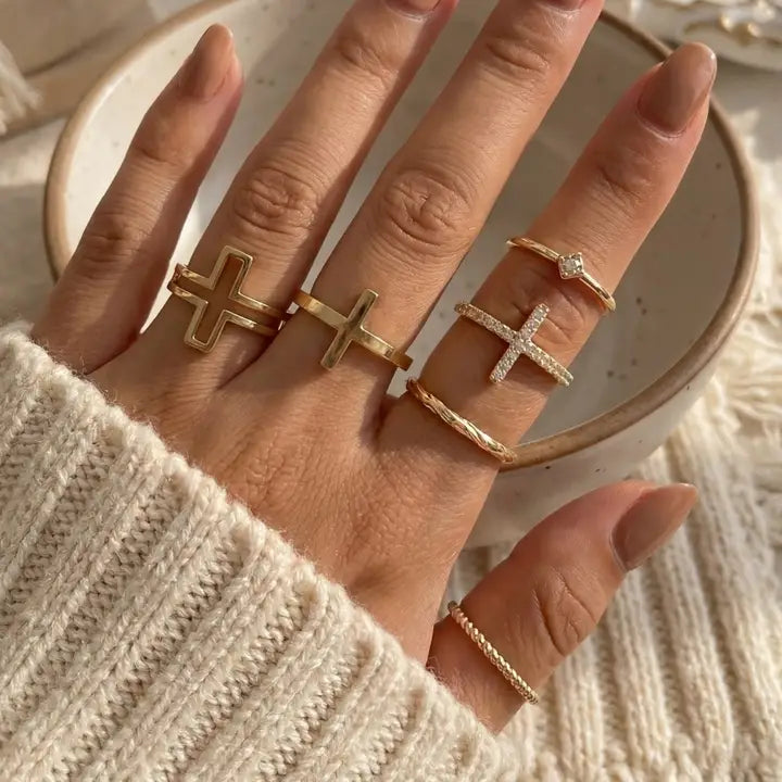 CROSS RINGS