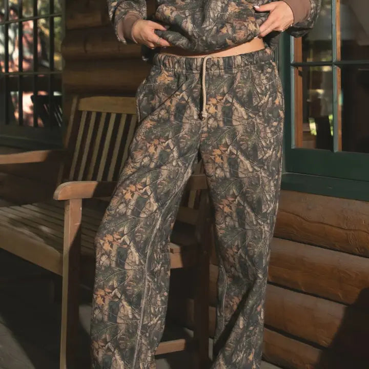 CAMO SWEATPANTS