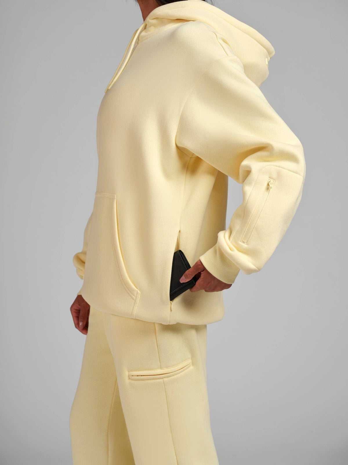 COMFRT AIRPLANE MODE TRAVEL HOODIE - MEGA