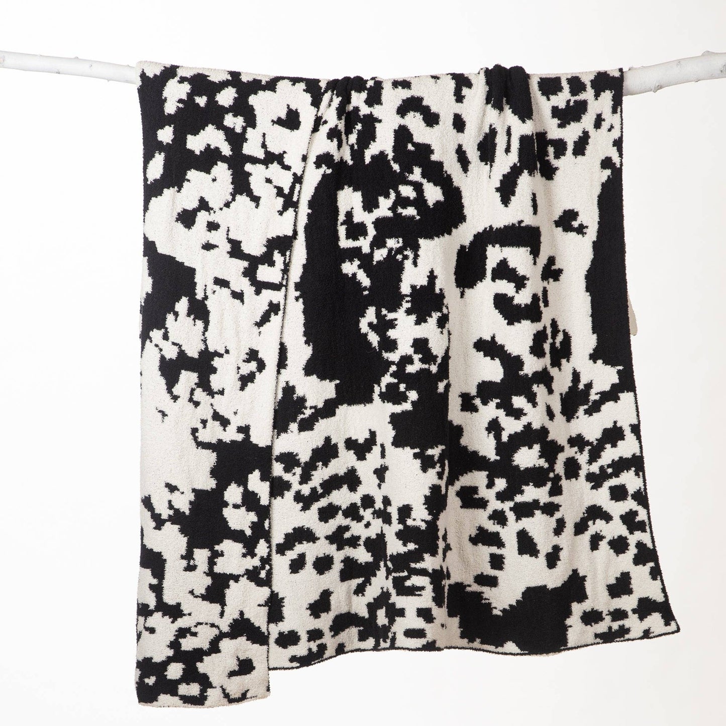 WRANGLER STRETCHY COW THROW