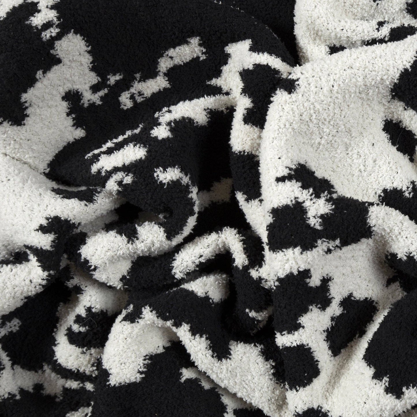 WRANGLER STRETCHY COW THROW