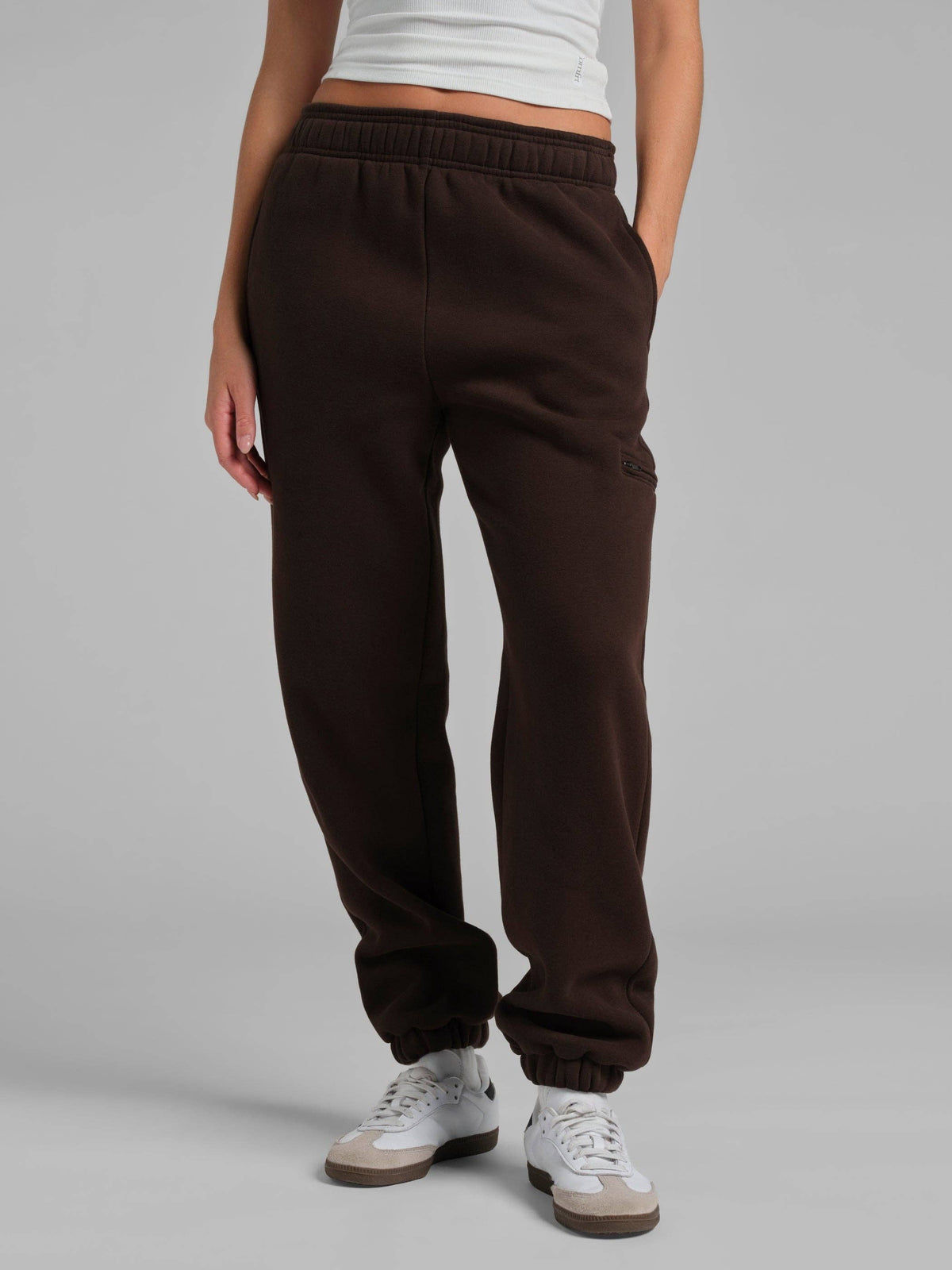 COMFRT AIRPLANE MODE TRAVEL SWEATPANTS