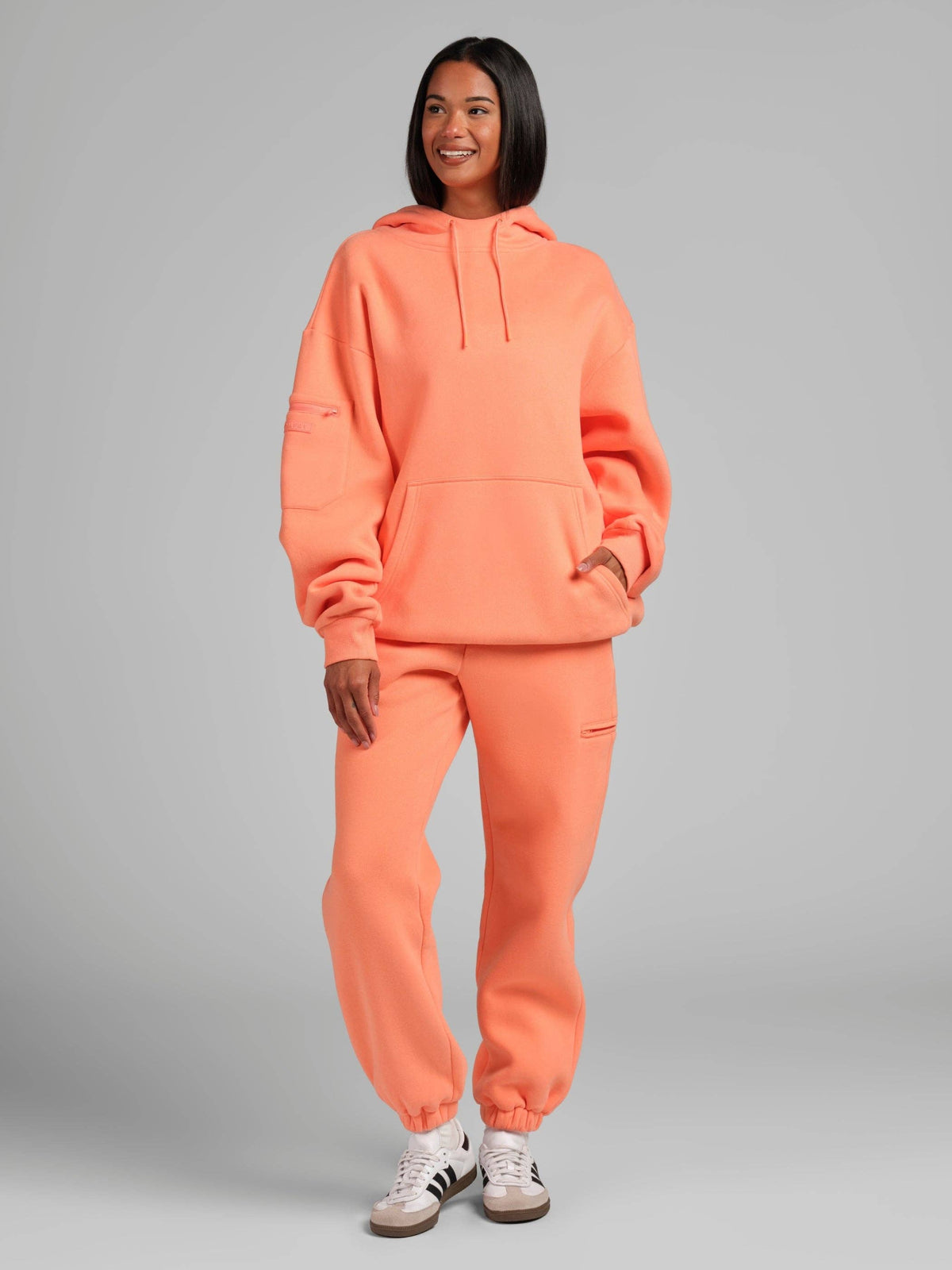 COMFRT AIRPLANE MODE TRAVEL HOODIE - MEGA