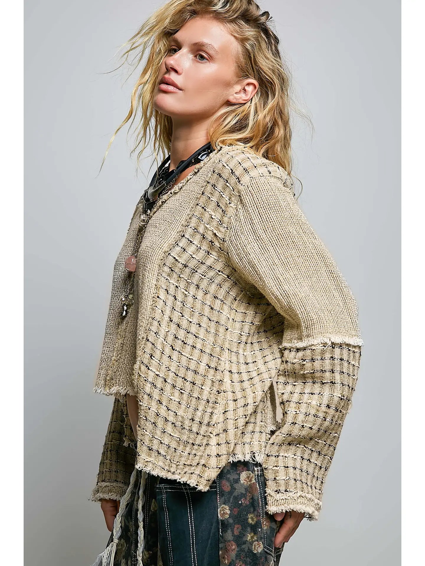 RAW EDGE LINEN TOP