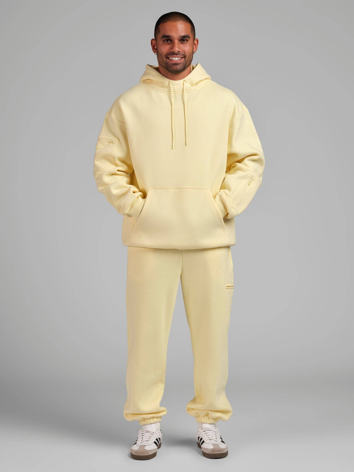 COMFRT AIRPLANE MODE TRAVEL HOODIE - MEGA