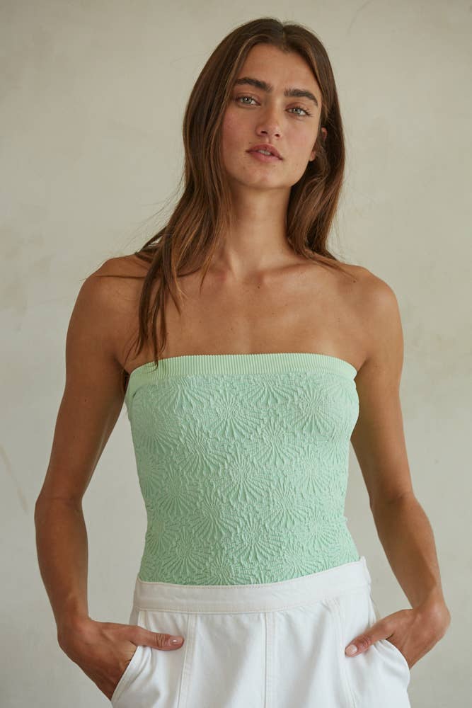 STRAPLESS TANKS